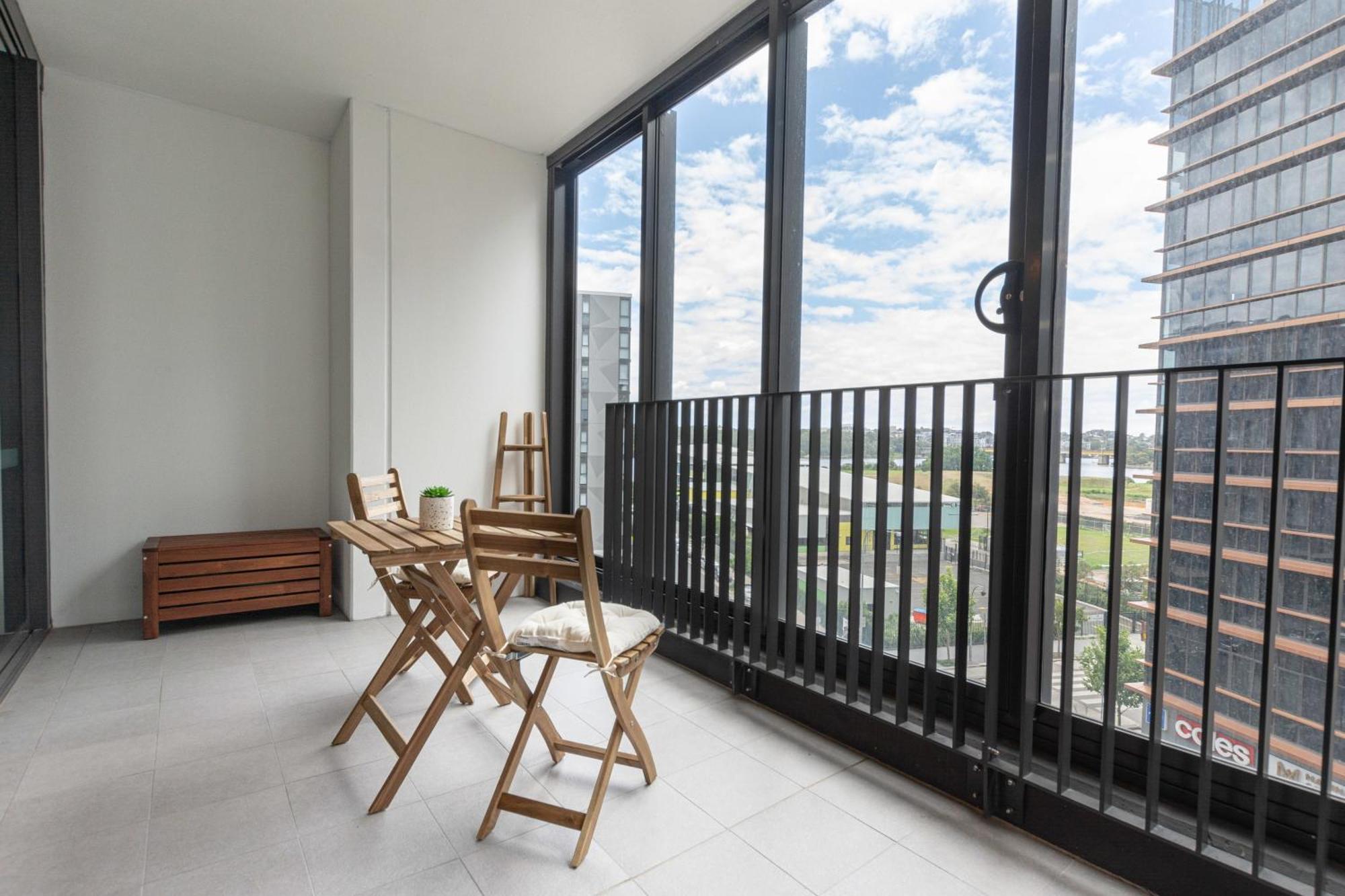 Apartment Cosy Minimalism 2bd Near Olympic Park Sydney